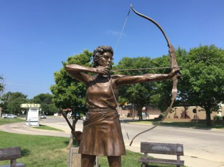 Statue of Doreen Wilber