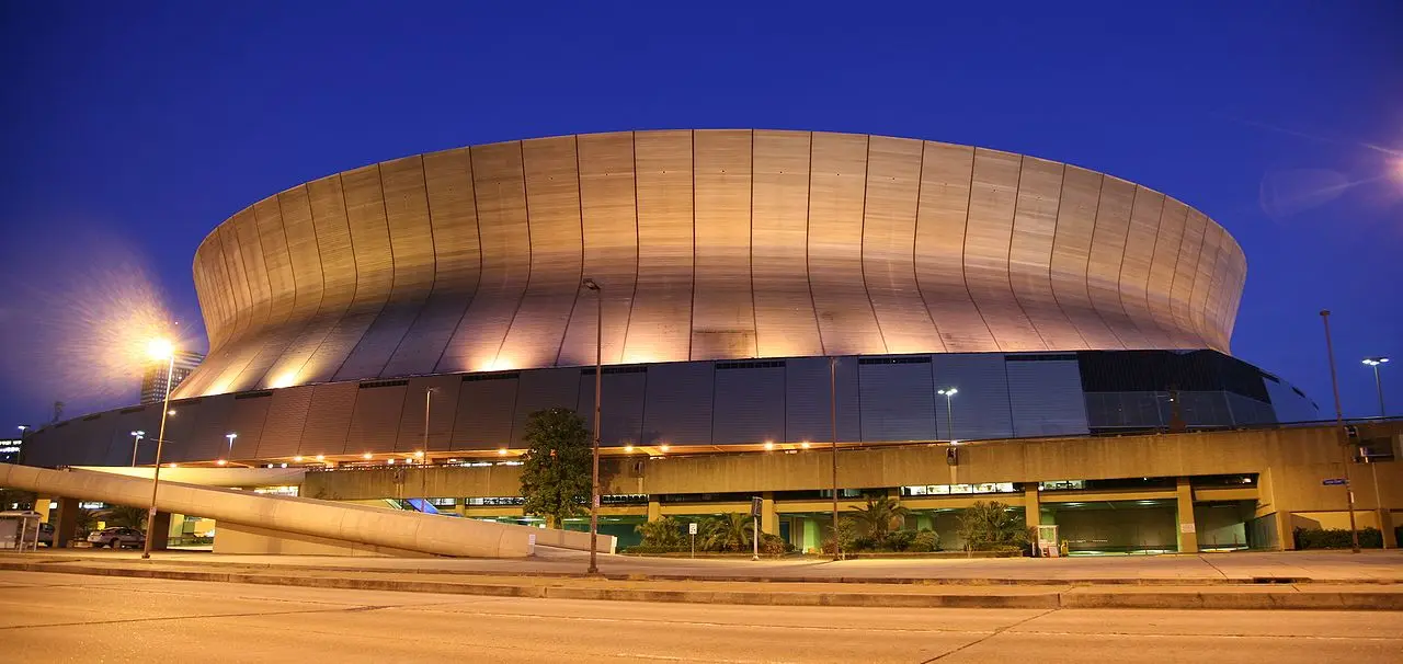 caesars superdome seating capacity